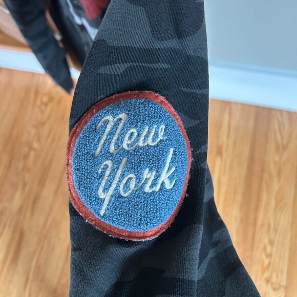 Todd Snyder x Champion I Love NY Sweatshirt Grey Camo - Size L - Picture 3 of 6